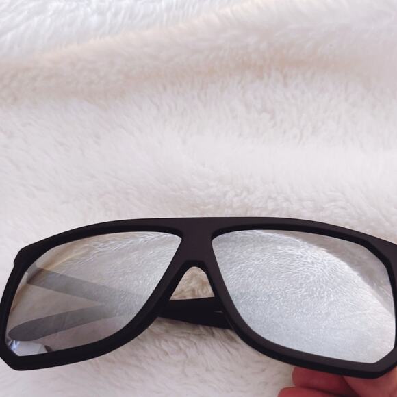 Kira Mirrored Matte Black Sunglasses - Picture 2 of 12